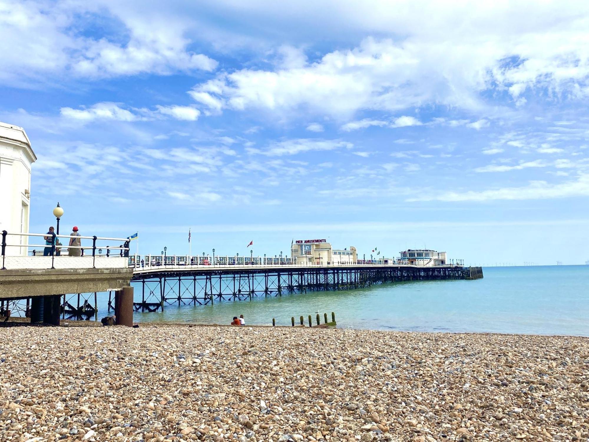 Stunning 2 Bed Apartment Sea Views And Parking Worthing Exterior photo